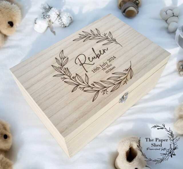 Baby Memory Keepsake Box Wreath New Mummy Birthday Gift - image 1