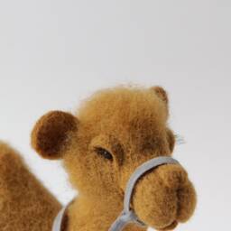Felted Camel Figurine, Handmade Animal Sculpture, Unique Gift, Desert Decor, Wool - thumbnail 4