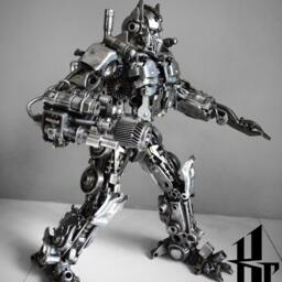 Recycled Metal Brave Robot - Medium Item - thumbnail 3