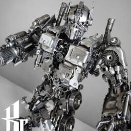 Recycled Metal Brave Robot - Medium Item - thumbnail 2