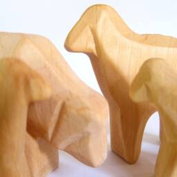 The Good Shepherd, Wooden Shepherd With Sheep & Lambs, Woodcarving - thumbnail 2
