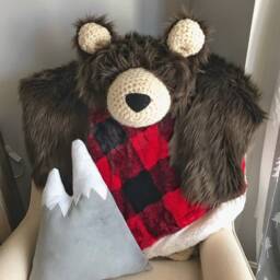 Brown Grizzly Bear Rug in Faux Fur For Woodland Nursery - thumbnail 2