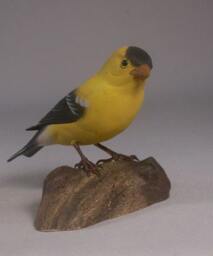 American Goldfinch Wooden Carved Bird - thumbnail 2