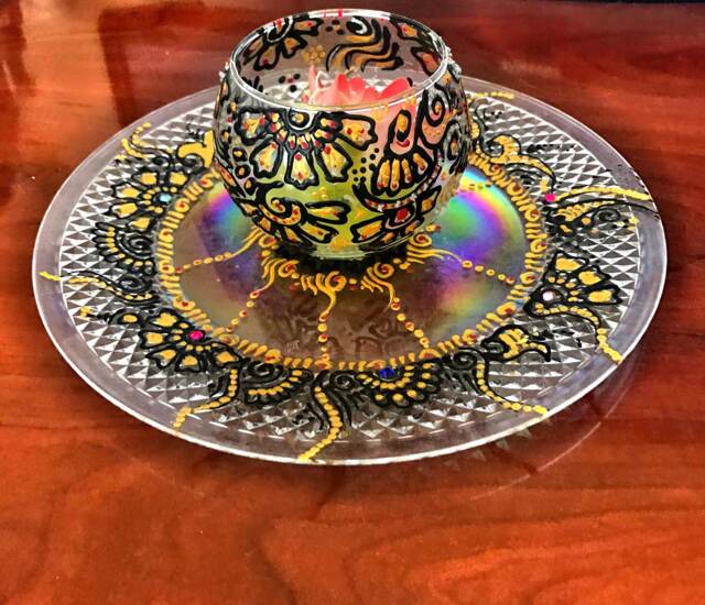 Exotic Henna Design Plate With A Candle - image 1