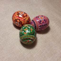 Set Of 3 Ukrainian Painted Wooden Easter Eggs 2, 25 - thumbnail 3