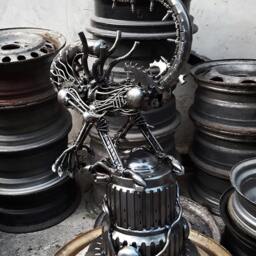 Recycled Metal Crouching Monster On Pillar/Recycle Sustainable Sculpture Art - thumbnail 4