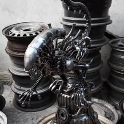 Recycled Metal Crouching Monster On Pillar/Recycle Sustainable Sculpture Art - thumbnail 2