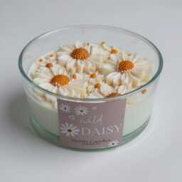 xl Daisy Candle 3-Wick Soy Wax Floral Scent - Boho Home Decor - thumbnail 3