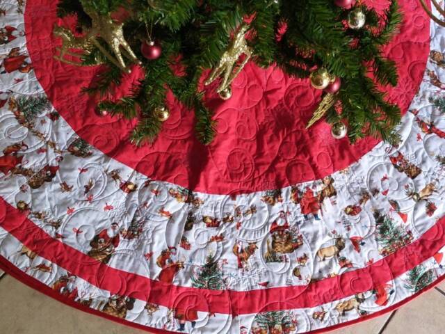 Extra Large Traditional Christmas Tree Skirt, Santa, Decoration - image 1