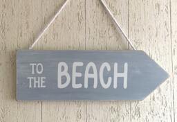 Wooden To The Beach Arrow Sign Blue Coastal Hanging Plaque - thumbnail 1