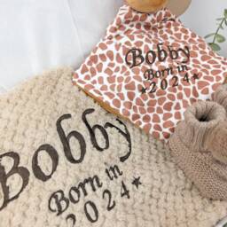 Embroidered Giraffe Comforter Blanket Gift Set - Baby Shower Booties Newborn Girl Boy - thumbnail 3