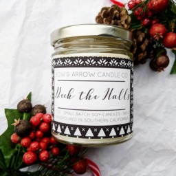 Berry & Pine Scented 7 Oz Soy Candle - Winter Gift Idea Holly Christmas - thumbnail 2