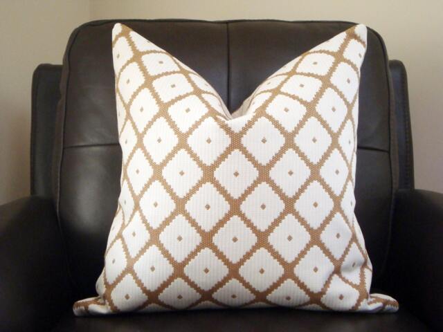 Souk Diamond Pillow Cover, Robert Allen Dwell Studio, Copper Brown Geometric, 18x18 - image 1