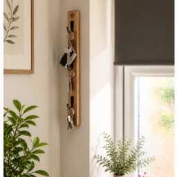 Handmade 3.5cm Wide Oak Waxed Key Rail Slim Vertical Holder - thumbnail 2