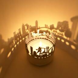 San Antonio Skyline Shadow Play - Mesmerizing Candle Attachment, Perfect Souvenir For Fans Projections Of Iconic Landmarks - thumbnail 2