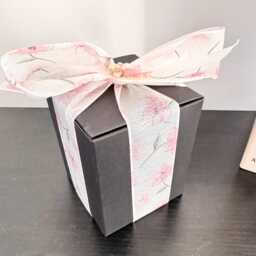 Hydrangea Flower Candle - Hand-Poured Coco Soy Floral Sculpted Birthday Gift Luxury Box 40 Hour Burn 220 Grams - thumbnail 3