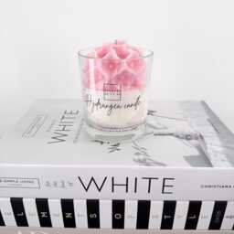 Hydrangea Flower Candle - Hand-Poured Coco Soy Floral Sculpted Birthday Gift Luxury Box 40 Hour Burn 220 Grams - thumbnail 4