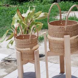 Handmade Woven Water Hyacinth Basket With Handles Small Plant Pot Cover - thumbnail 3
