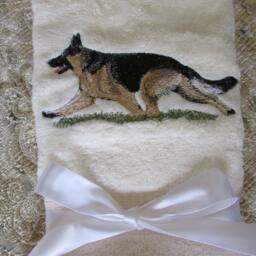 German Shepherd Gaiting Embroidered Hand Towels - thumbnail 1