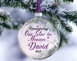 Memorial Bauble Personalised Remembering Our Star in Heaven Glass Bauble, Mum, Dad, Grandad, Nan 8cm Christmas 10 Colours