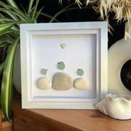 Personalized Pebble Art Family Portrait Sea Glass Birds, Coastal Decor - thumbnail 3