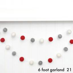 Christmas Fireplace Decoration - Garland For Mantle Wool Felt Balls Red, Heather Gray, & White - thumbnail 2