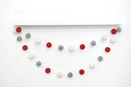 Christmas Fireplace Decoration - Garland For Mantle Wool Felt Balls Red, Heather Gray, & White