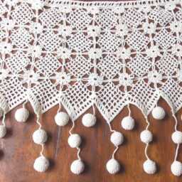 Crochet Hand Brise - French Craftsmanship, Created By Sylvette Raisonnier, Ludmila Pattern - thumbnail 3