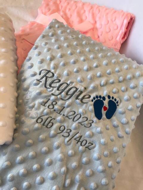 Personalised Baby Blanket Embroidered Soft Bubble Girl Boy Name & Feet - image 1