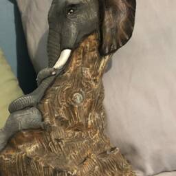 Moma & Baby Elephants - thumbnail 2