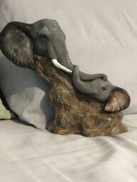 Moma & Baby Elephants - thumbnail 1