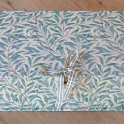 William Morris Stationery Box Handmade Office Storage in Willow Green - thumbnail 2