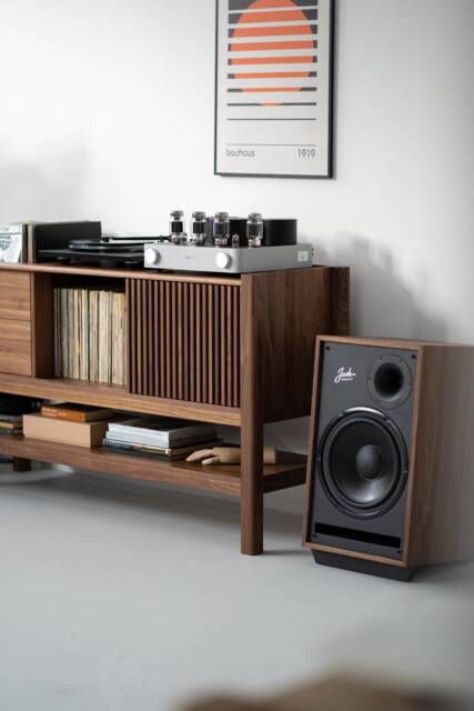 Jamm - Record Player Stand, Made Of American Walnut - image 1