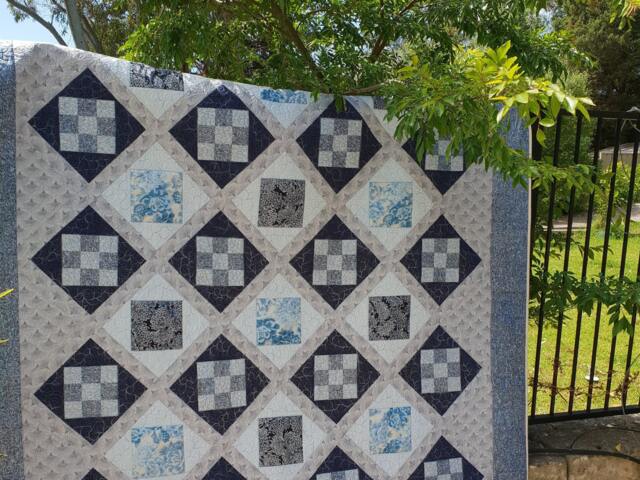 Double Size Quilt Or Bedspread - image 1