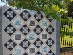 Double Size Quilt Or Bedspread