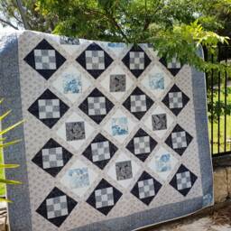 Double Size Quilt Or Bedspread - thumbnail 3