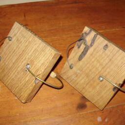 Pair Of Decorative Wood Hat/Key Wall Hanging Hooks - thumbnail 3