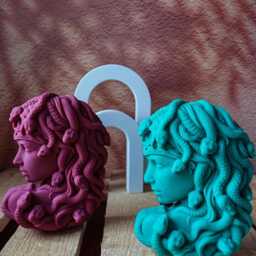 Handmade Medusa Candle Greek Goddess Art, Eco-Friendly Soy & Bee Wax - thumbnail 3