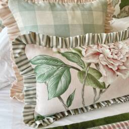 Colefax & Fowler, Giselle, Shell Pink Linen, Floral Frilled Lumbar Cushion Cover, Handmade Designer Throw Pillow, Modern Farmhouse Decor - thumbnail 3