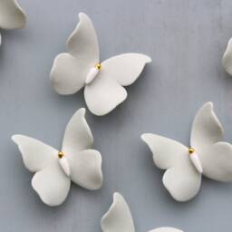 Little Pistachio Green Porcelain Butterflies For Wall Decoration - thumbnail 3