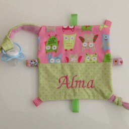 "Embroidered Cuddly Toy With Personalized Name ""Owl Pink Green" - thumbnail 4