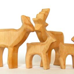 Deer Family, Herd Of Deer, Wooden Animals, Waldorf Toys - thumbnail 2