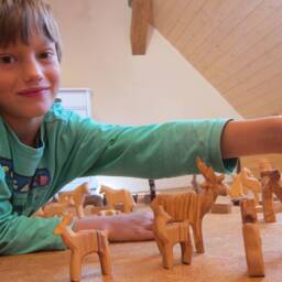 Deer Family, Herd Of Deer, Wooden Animals, Waldorf Toys - thumbnail 4