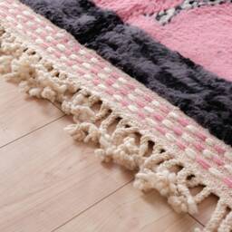 Authentic Beni Ourain Rug, Pink Moroccan Rug 5x8 Ft - thumbnail 4