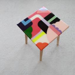 Colorful Abstract Resin Side Table, Painted Handmade Epoxy Retro Art - thumbnail 3