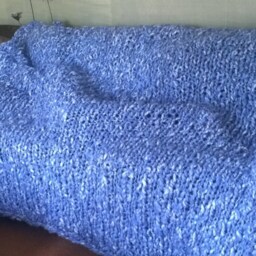 "Large Knitted Blanket > 63""x83" - thumbnail 4