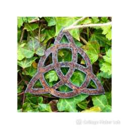 Celtic Triquetra Knot Rustic Metal Christmas Tree Wall Hanger Garden Art Plaque Pagan Witchcraft Gift Druid Symbol Triangle 10cm - thumbnail 2