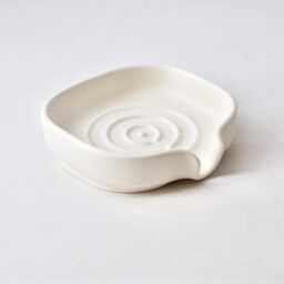 Self-Draining Porcelain Soap Dish, Handmade Ceramic Holder, 4 Glaze Colours, Roman Style Spout Drain - thumbnail 2