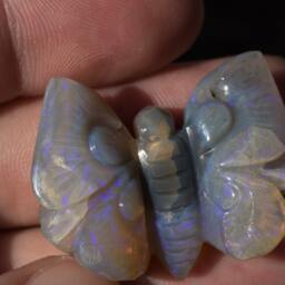 Australian Butterfly Opal Carving Semi-Blackopal Red Multicolor Fire - 57.9 Cts - thumbnail 4