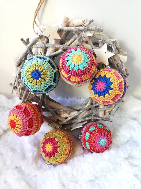Crochet Pattern. Christmas Baubles PDF Pattern. Decorations - image 1